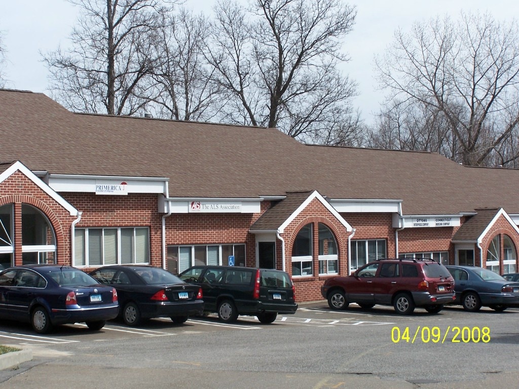 4 Oxford Rd, Milford, CT for lease Primary Photo- Image 1 of 10