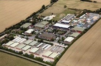 Plus de détails pour Warpsgrove Ln, Chalgrove - Industriel à louer