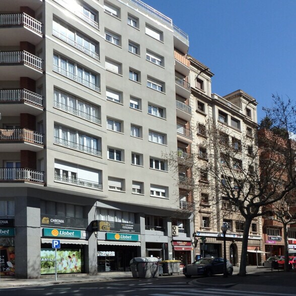 Immeuble residentiel dans Manresa, Barcelona à vendre - Photo du bâtiment - Image 1 de 1