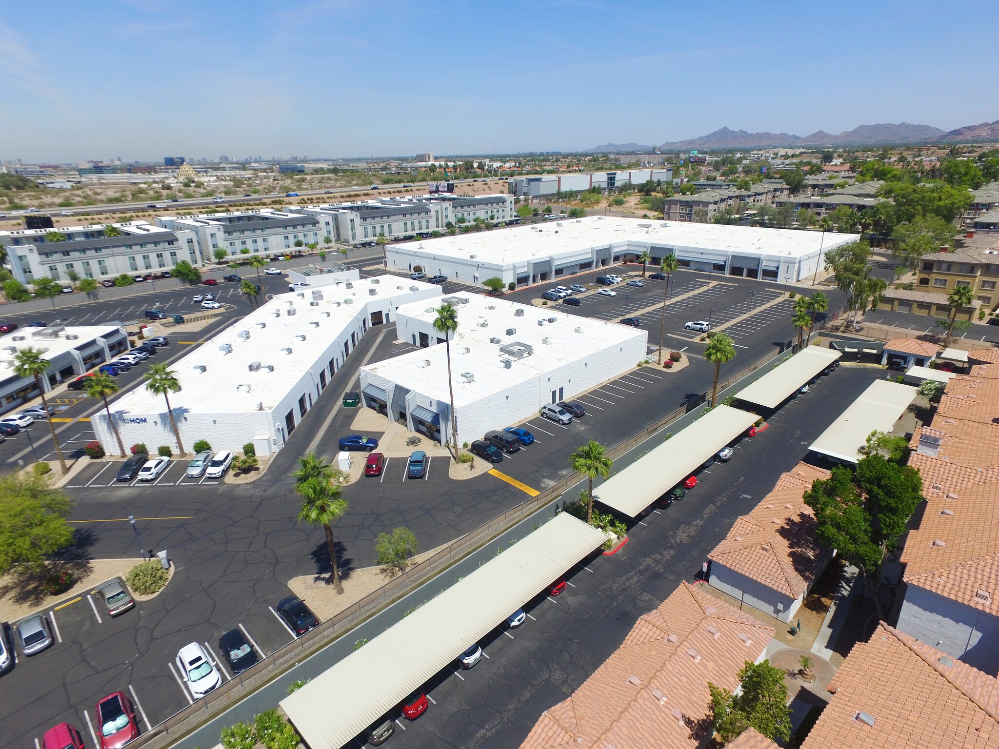 5330 E Washington St, Phoenix, AZ for lease Building Photo- Image 1 of 5