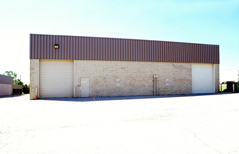 42950 W Ten Mile Rd, Novi, MI for sale - Other - Image 2 of 6