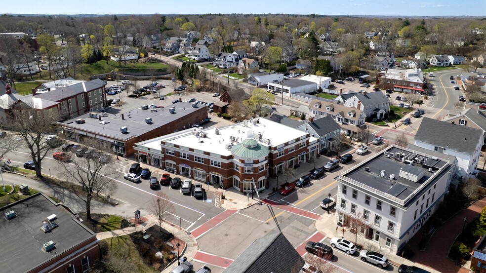 19 Main St, Hingham, MA à louer - Photo du bâtiment - Image 2 de 28