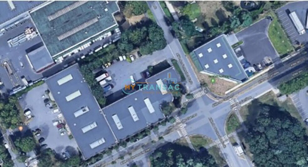 Industrial in Collégien for lease - Building Photo - Image 3 of 6