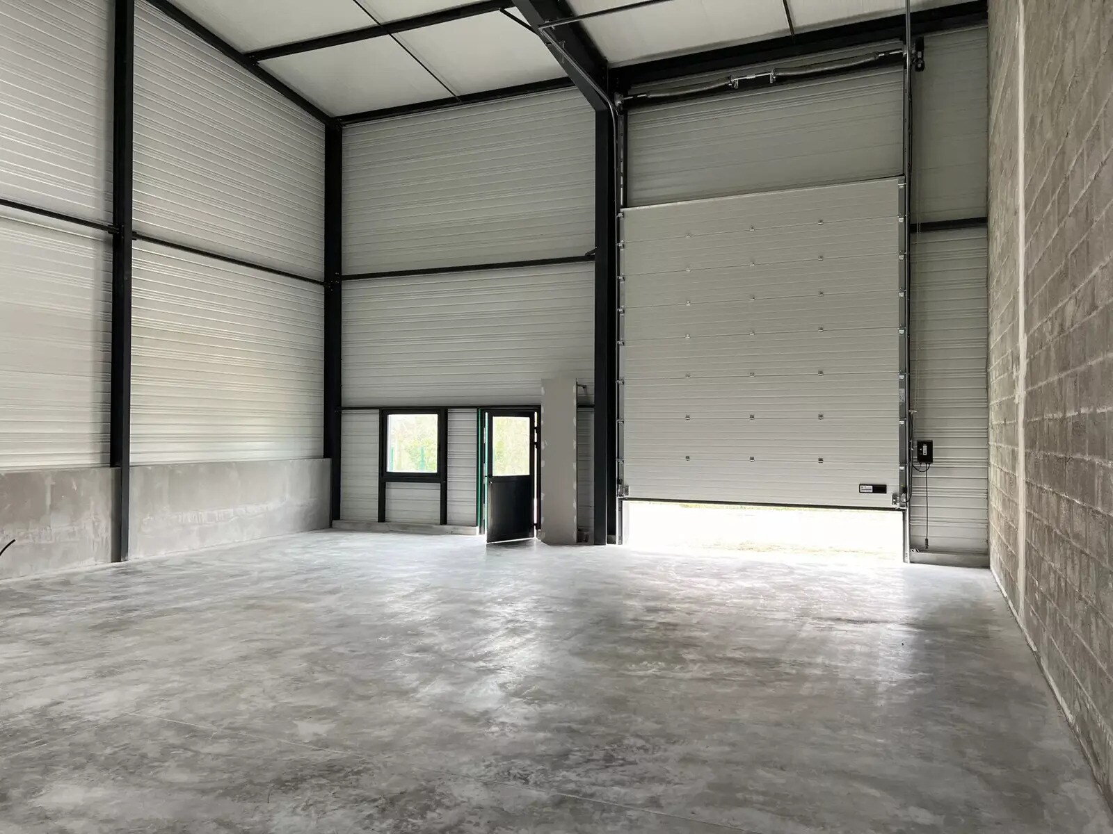 Route Du Petit Guelen, Quimper for lease Building Photo- Image 1 of 6