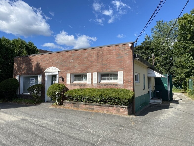 252 Federal St, Greenfield, MA for sale - Building Photo - Image 1 of 1