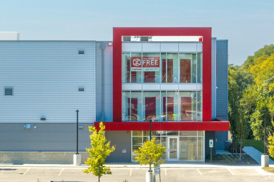 529 Boughton rd, Bolingbrook, IL à louer - Photo du bâtiment - Image 3 de 7