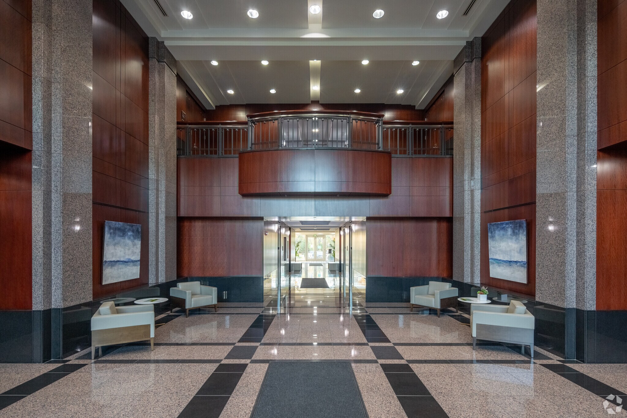840 Crescent Centre Dr, Franklin, TN à louer Hall d’entrée- Image 1 de 2