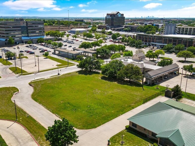860 Thousand Oaks, Hurst, TX for sale - Aerial - Image 3 of 23