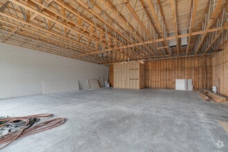 30860 NW Pacific St, North Plains, OR for lease Interior Photo- Image 2 of 5