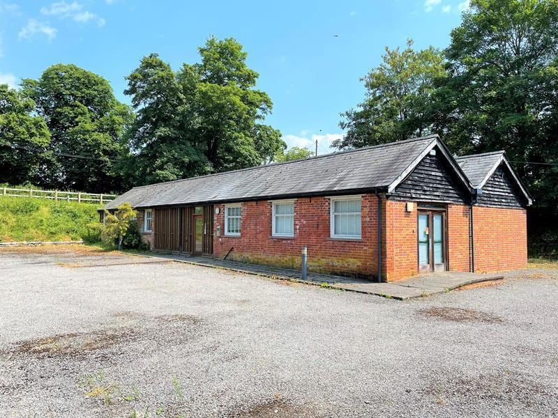 Marlow Rd, Henley On Thames for lease Building Photo- Image 1 of 5