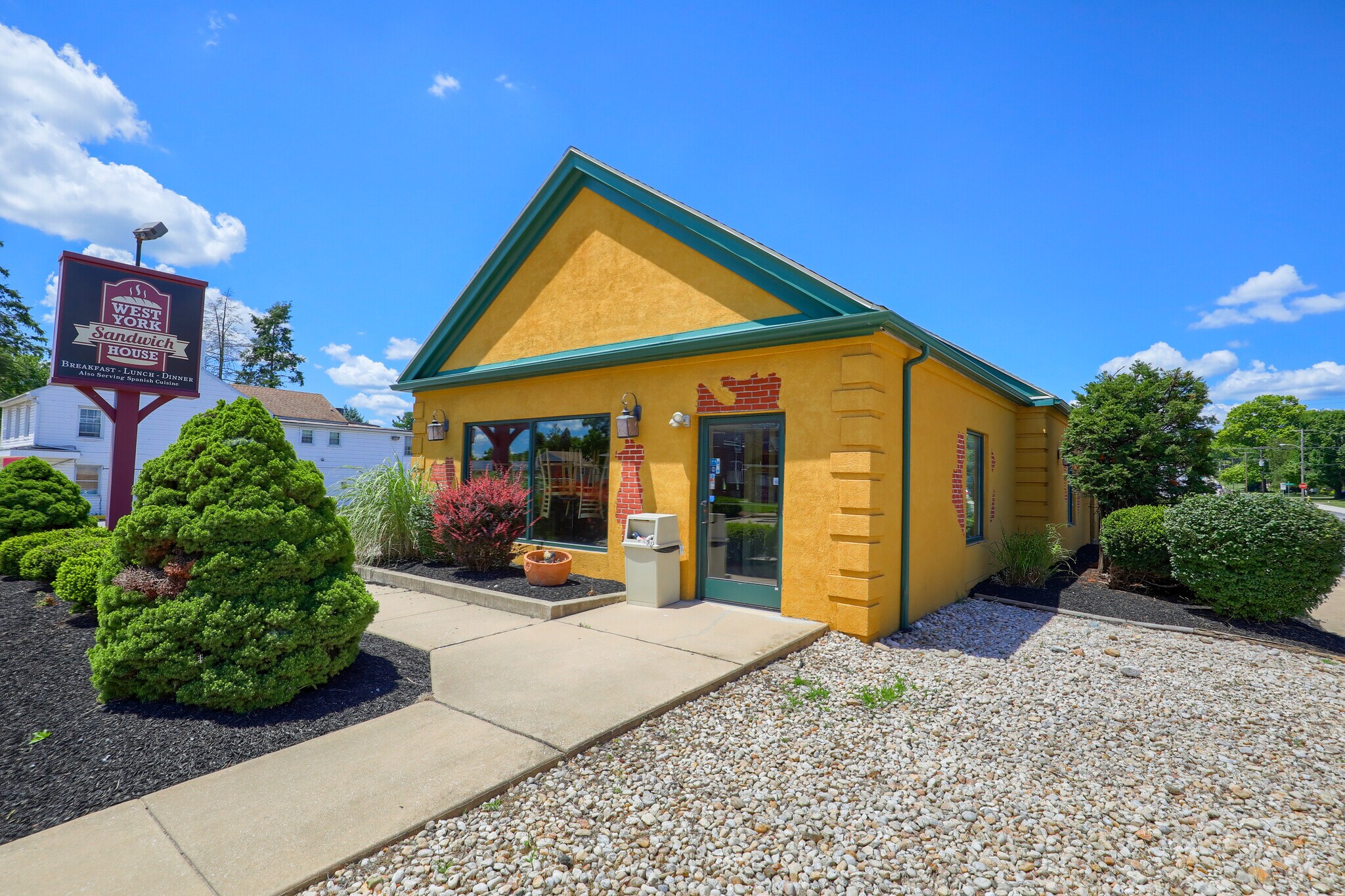 2301 W Market St, York, PA for sale Building Photo- Image 1 of 2