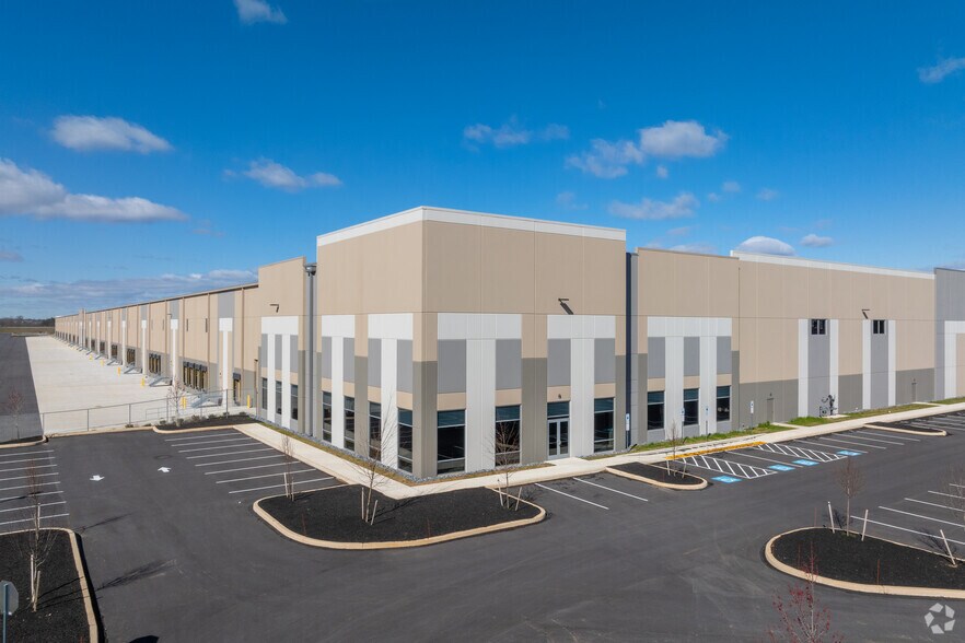 745 Killinger Rd, Annville, PA à louer - Photo du bâtiment - Image 1 de 5