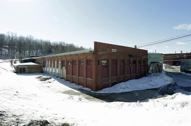 Plus de détails pour 35 Adams, Lewiston, ME - Industriel à louer