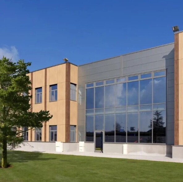 7/11 Allée Des Carrieres, Le Blanc-Mesnil à louer - Photo du bâtiment - Image 3 de 7