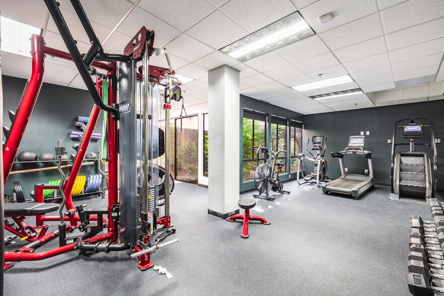 1975 W El Camino Real, Mountain View, CA à louer - Photo intérieure - Image 2 de 13