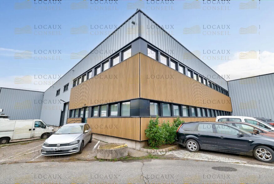 Flex dans Villeneuve-la-Garenne à louer - Photo du bâtiment - Image 1 de 10