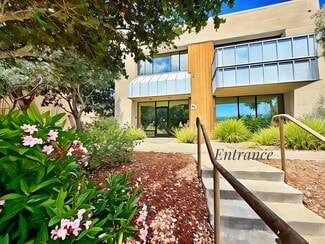 Plus de détails pour 5 Harris Ct, Monterey, CA - Industriel à louer