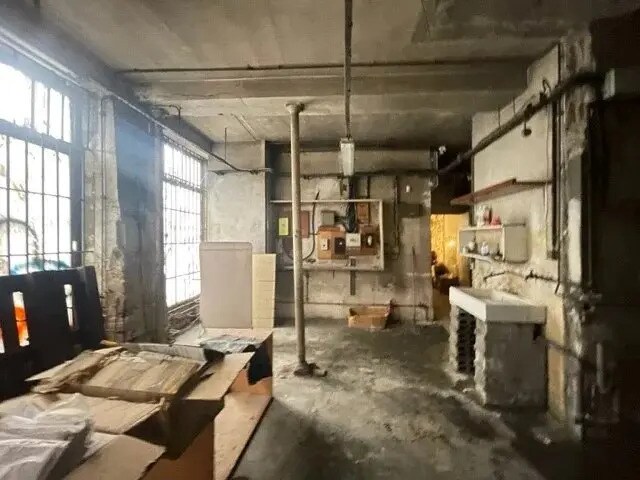 Flex dans Paris à louer - Photo intérieure - Image 2 de 2