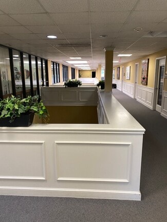 More details for 650 S Prospect Ave, Hartville, OH - Office, Office/Medical for Lease