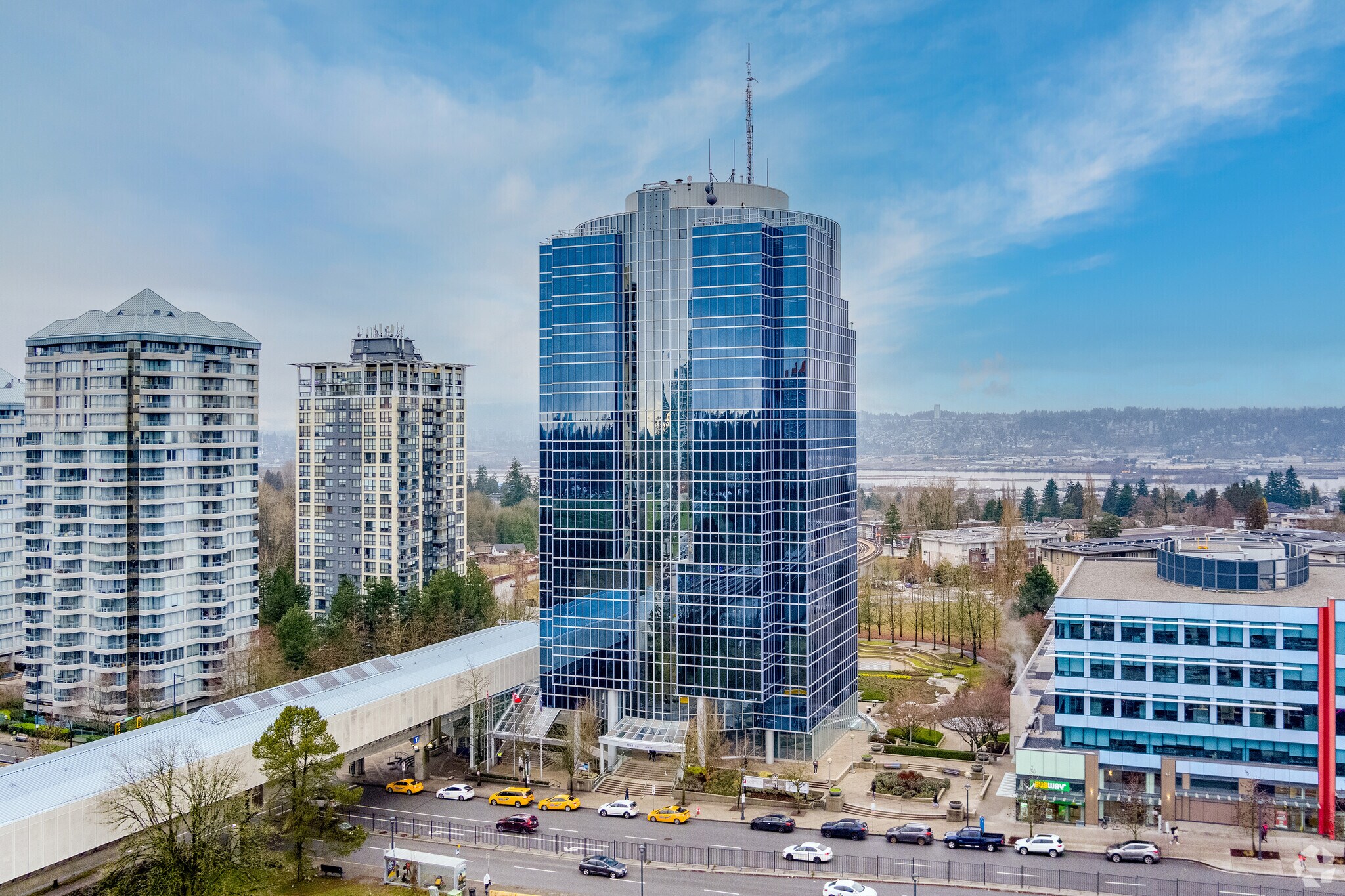 13401 108th Ave, Surrey, BC à vendre Photo principale- Image 1 de 1