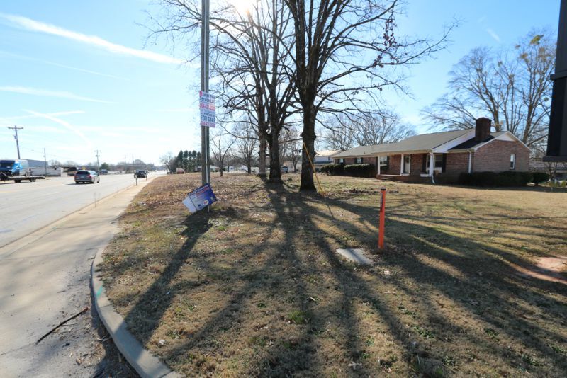 2190 Highway 101 S, Greer, SC à vendre - Photo du bâtiment - Image 3 de 8