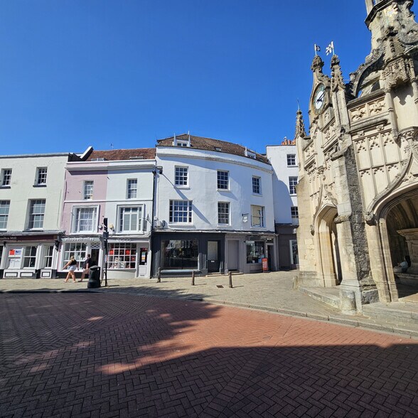 2 West St, Chichester à louer - Photo du bâtiment - Image 2 de 10