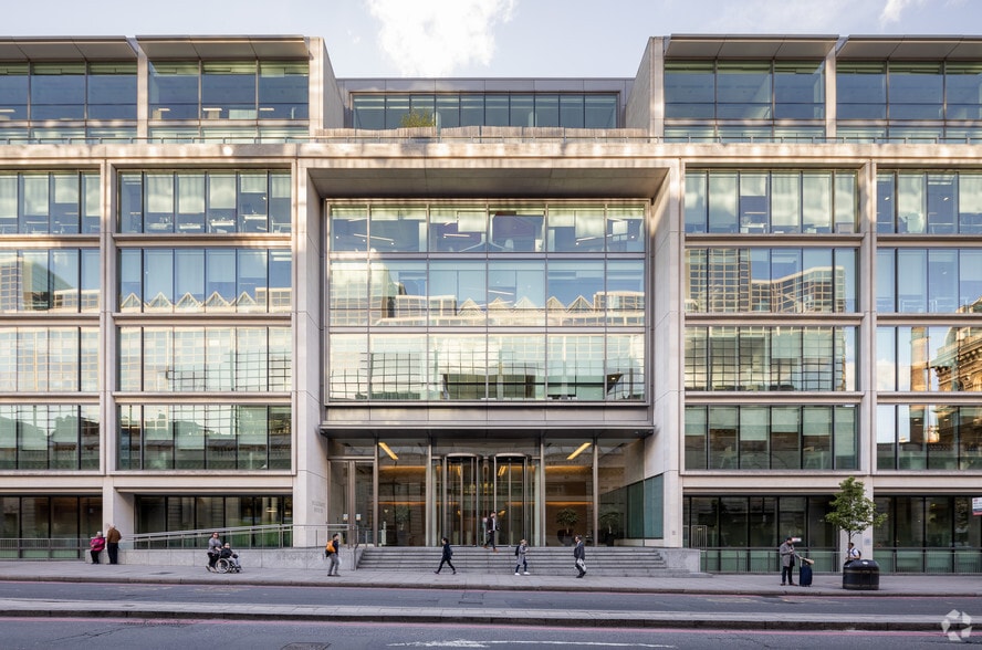 76 Buckingham Palace Rd, Londres à louer - Photo du bâtiment - Image 2 de 14