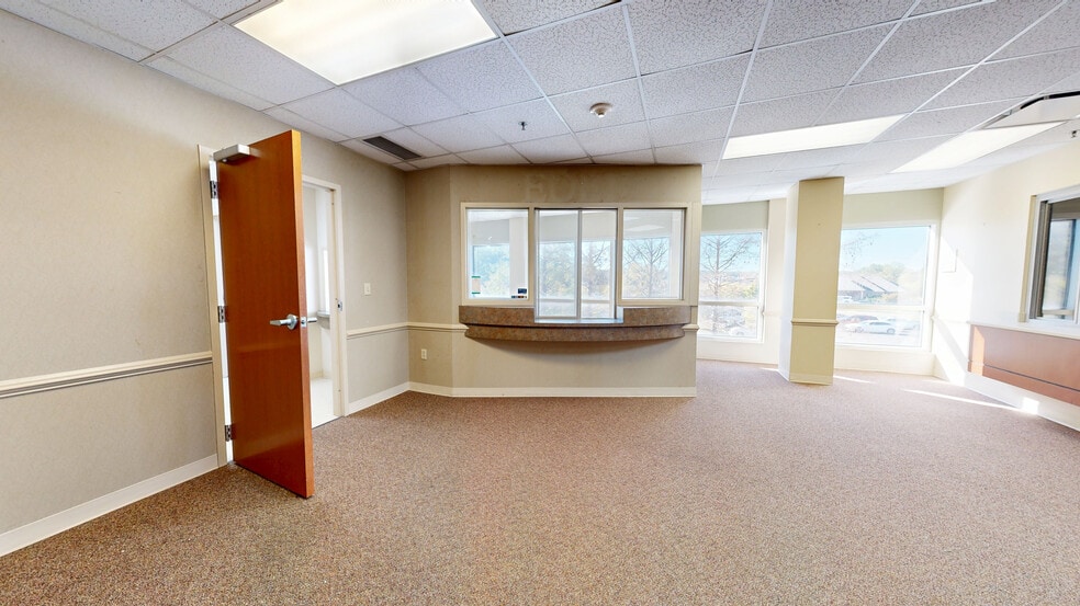 39 Franklin Rd, Hattiesburg, MS for lease - Matterport 3D Scan - Image 2 of 21