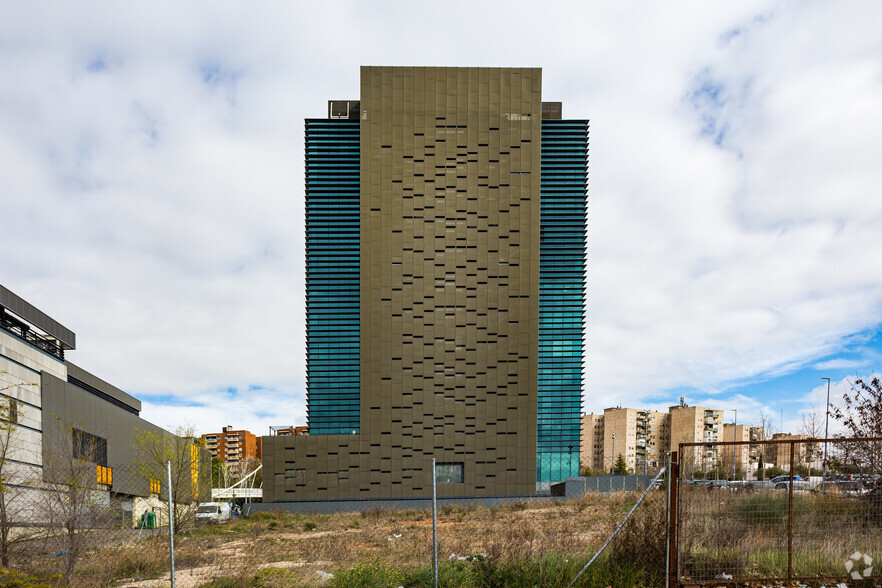 Avenida Eduardo Guitián, 11, Guadalajara, Guadalajara for sale - Building Photo - Image 3 of 3