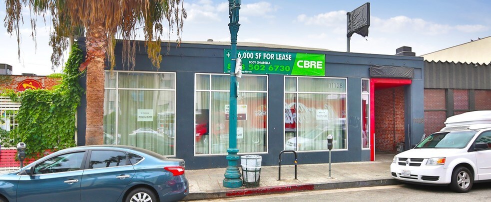 11128 Magnolia Blvd, North Hollywood, CA for lease - Building Photo - Image 2 of 11