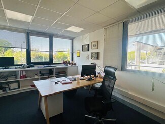 Plus de détails pour Bureau à vendre