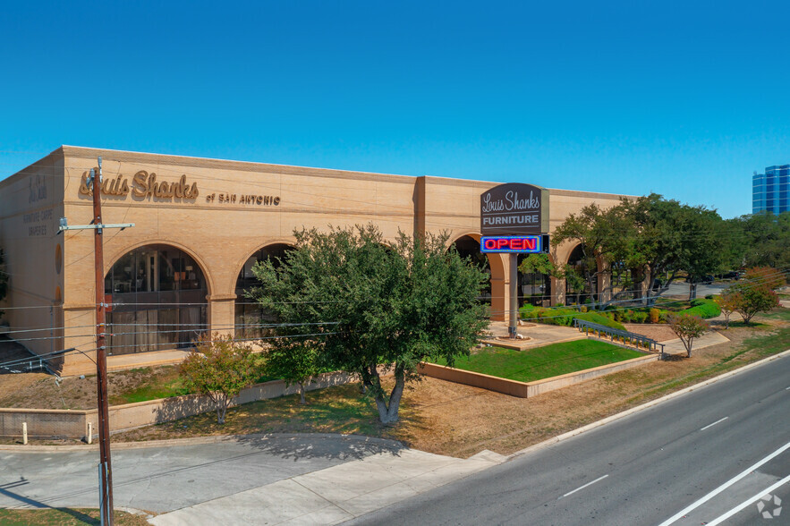 11035 W IH-10, San Antonio, TX for sale - Building Photo - Image 1 of 1