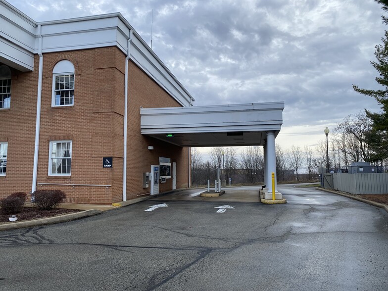 2640 Monroeville Blvd, Monroeville, PA for sale - Building Photo - Image 2 of 16