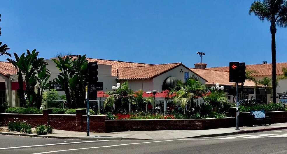 1190-1198 Pacific Coast Hwy, Seal Beach, CA for lease - Primary Photo - Image 1 of 15