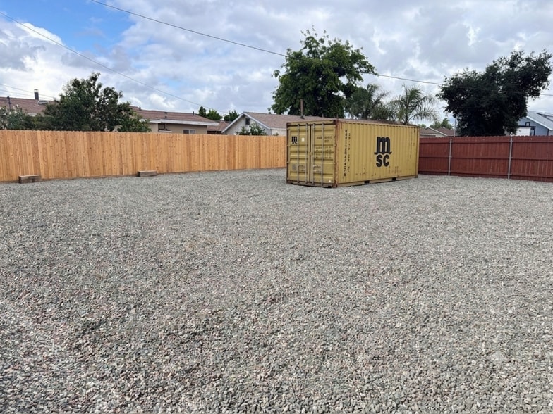 767 E Emporia St, Ontario, CA for lease - Building Photo - Image 2 of 2
