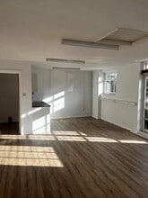 Frilsham Home Farm Estate, Yattendon for lease Interior Photo- Image 2 of 4