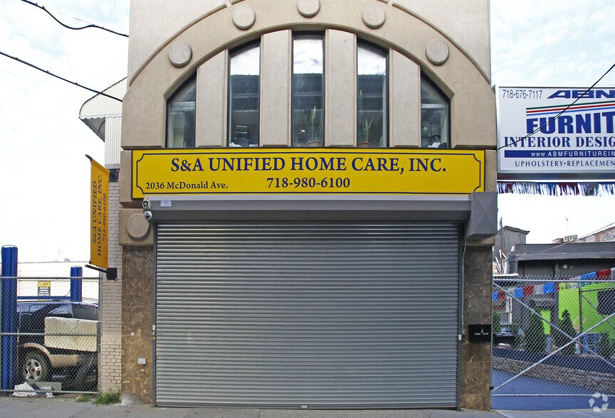 2036 McDonald Ave, Brooklyn, NY à louer - Photo du bâtiment - Image 2 de 10