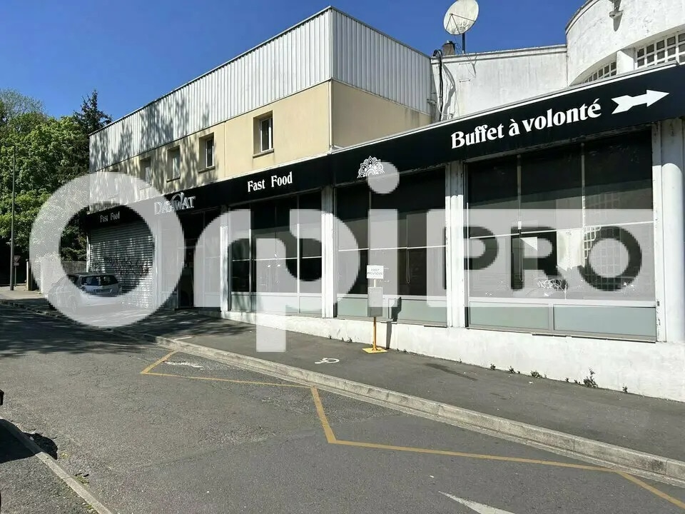 Retail in Beauvais for sale Building Photo- Image 1 of 7