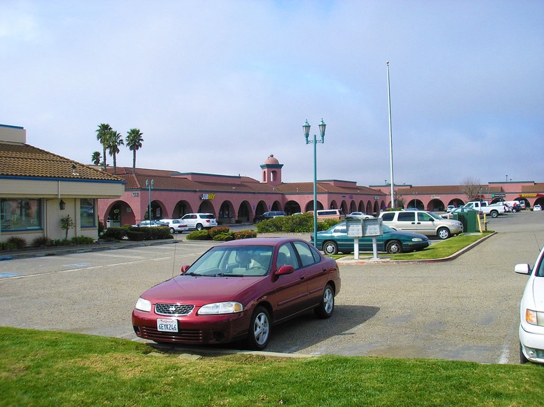 1129-1153 N H St, Lompoc, CA for lease - Building Photo - Image 3 of 21