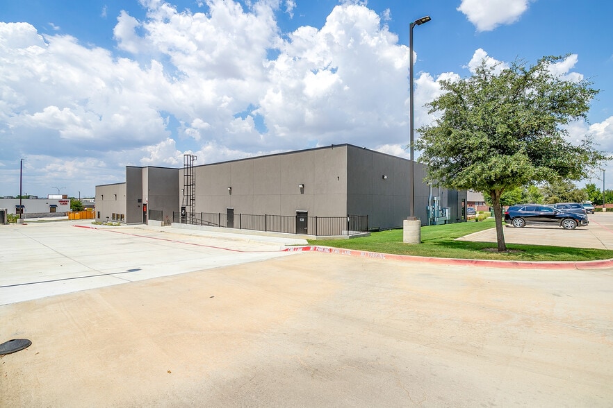 12652 Timberland Blvd, Fort Worth, TX for lease - Building Photo - Image 3 of 15