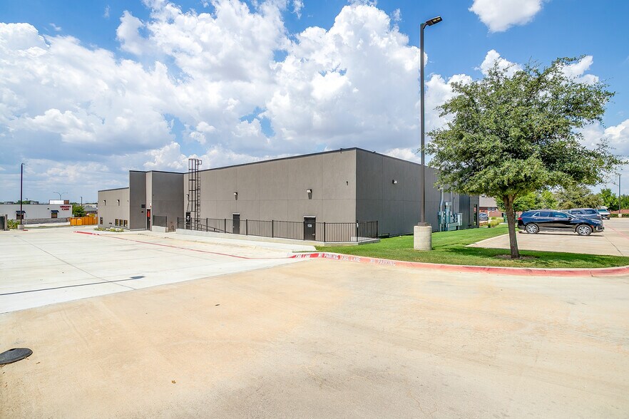 12652 Timberland Blvd, Fort Worth, TX à louer - Photo du bâtiment - Image 3 de 15