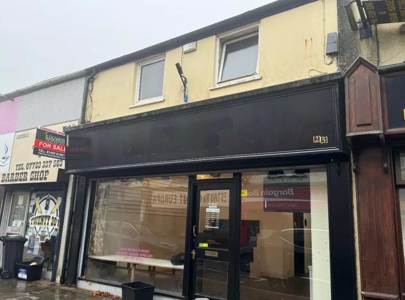 25 Commercial St, Tredegar à vendre Photo principale- Image 1 de 1