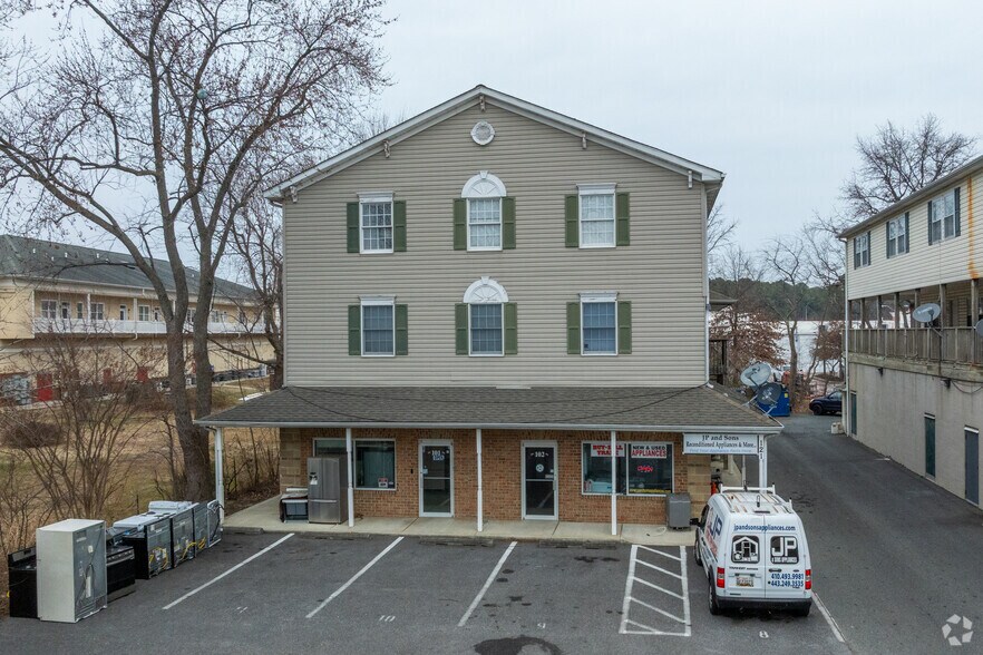 2109 Main St, Chester, MD à vendre - Photo du bâtiment - Image 2 de 6