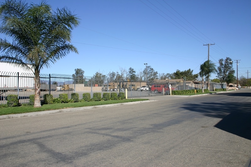 15810 Boyle Ave, Fontana, CA for sale - Building Photo - Image 2 of 7