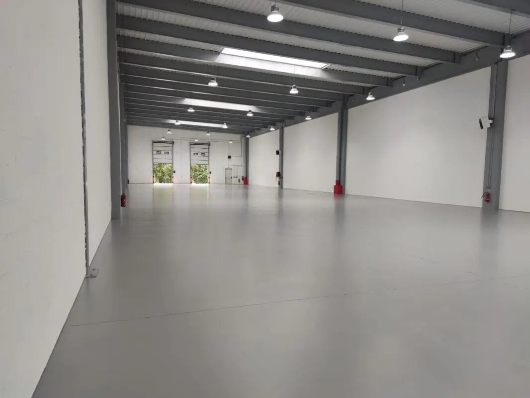 Industrial in Tremblay-en-France for lease Interior Photo- Image 1 of 2