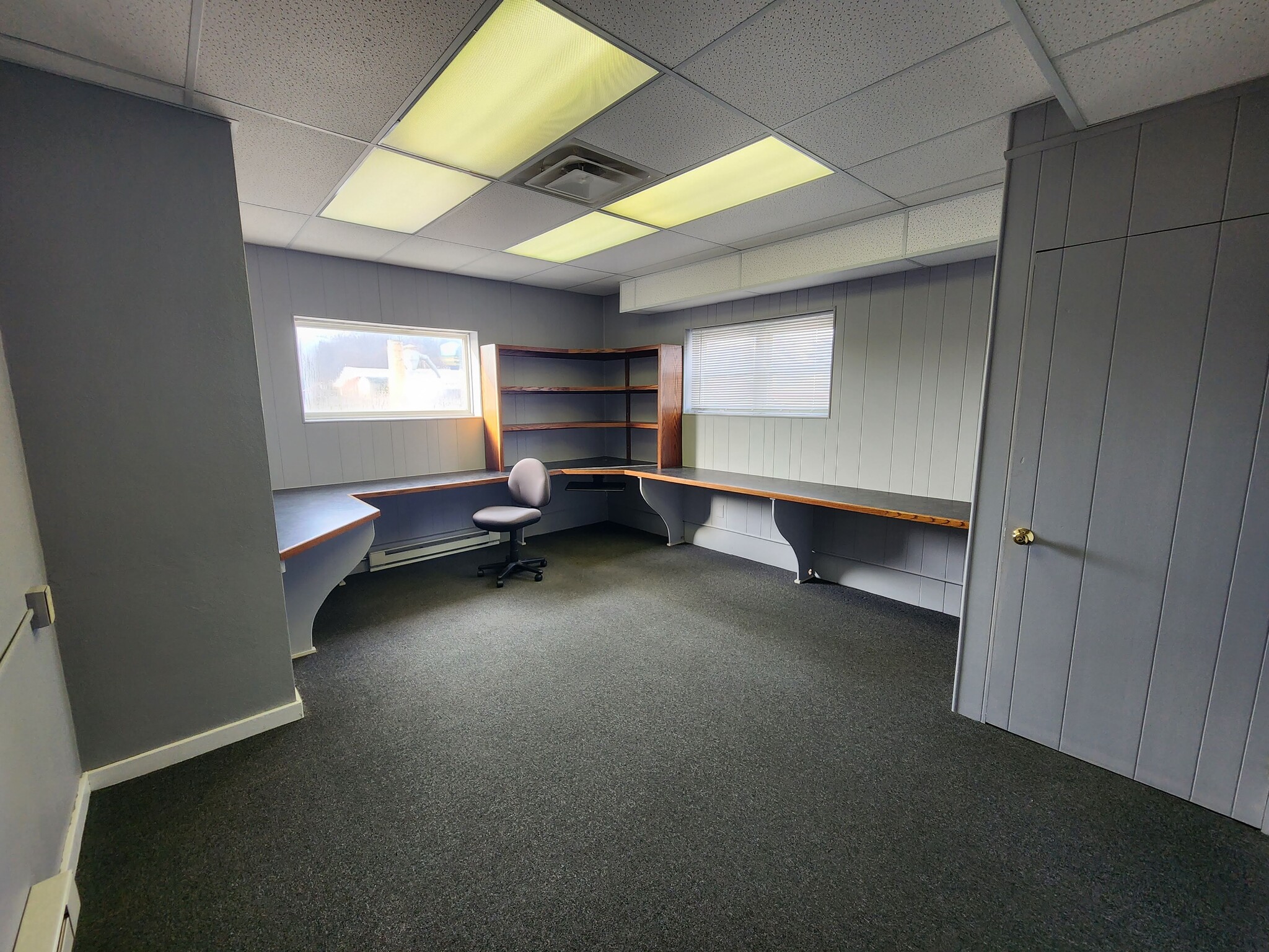 315 E 2nd St, Boyertown, PA for lease Interior Photo- Image 1 of 10