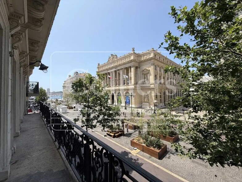16 Voie La Canebiere, Marseille à louer - Photo du bâtiment - Image 2 de 8
