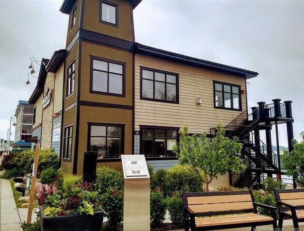 5000 Lakeshore Dr, Sylvan Lake, AB for sale - Primary Photo - Image 1 of 1