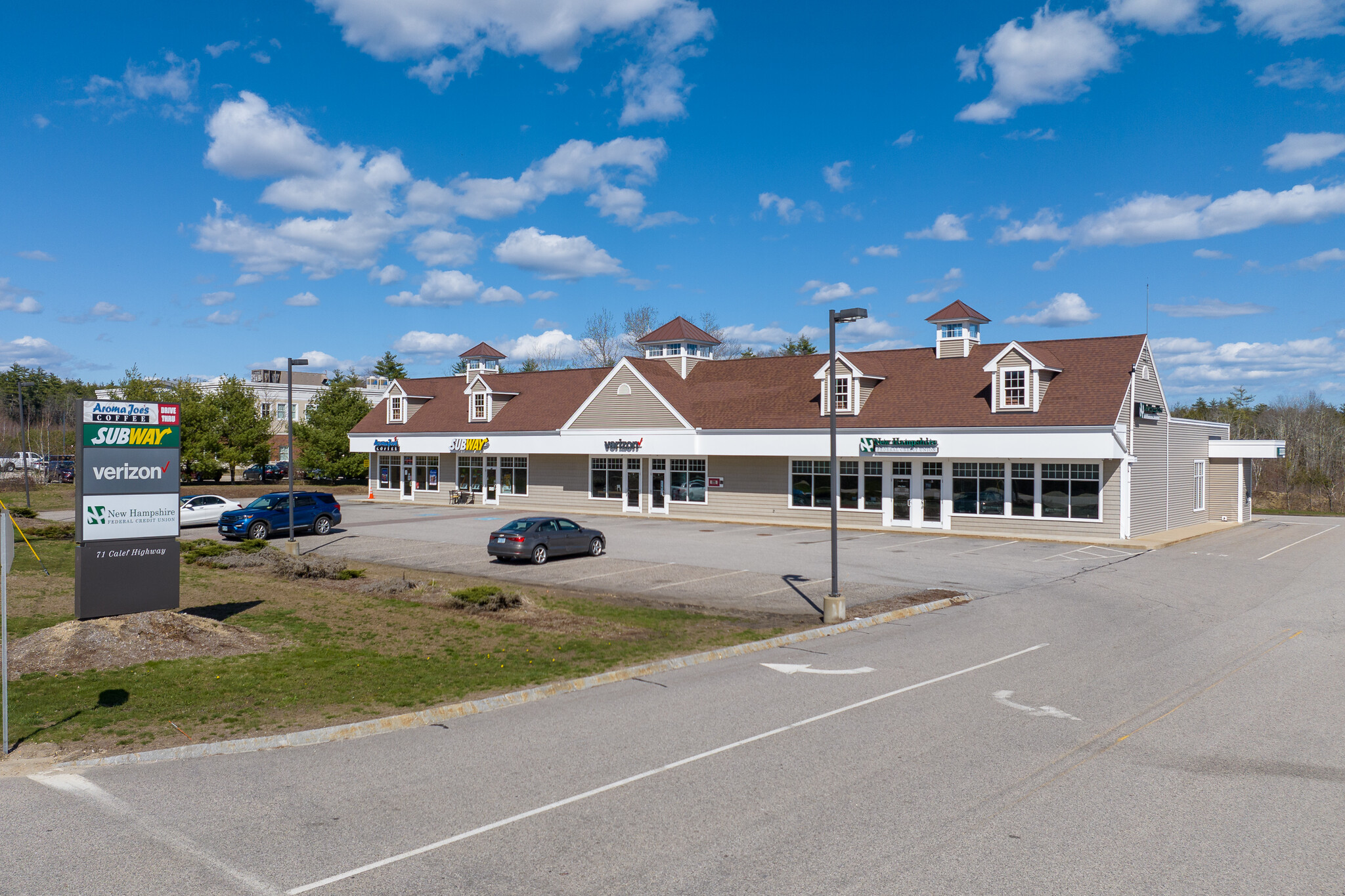 71 Calef Hwy, Lee, NH for sale Primary Photo- Image 1 of 1