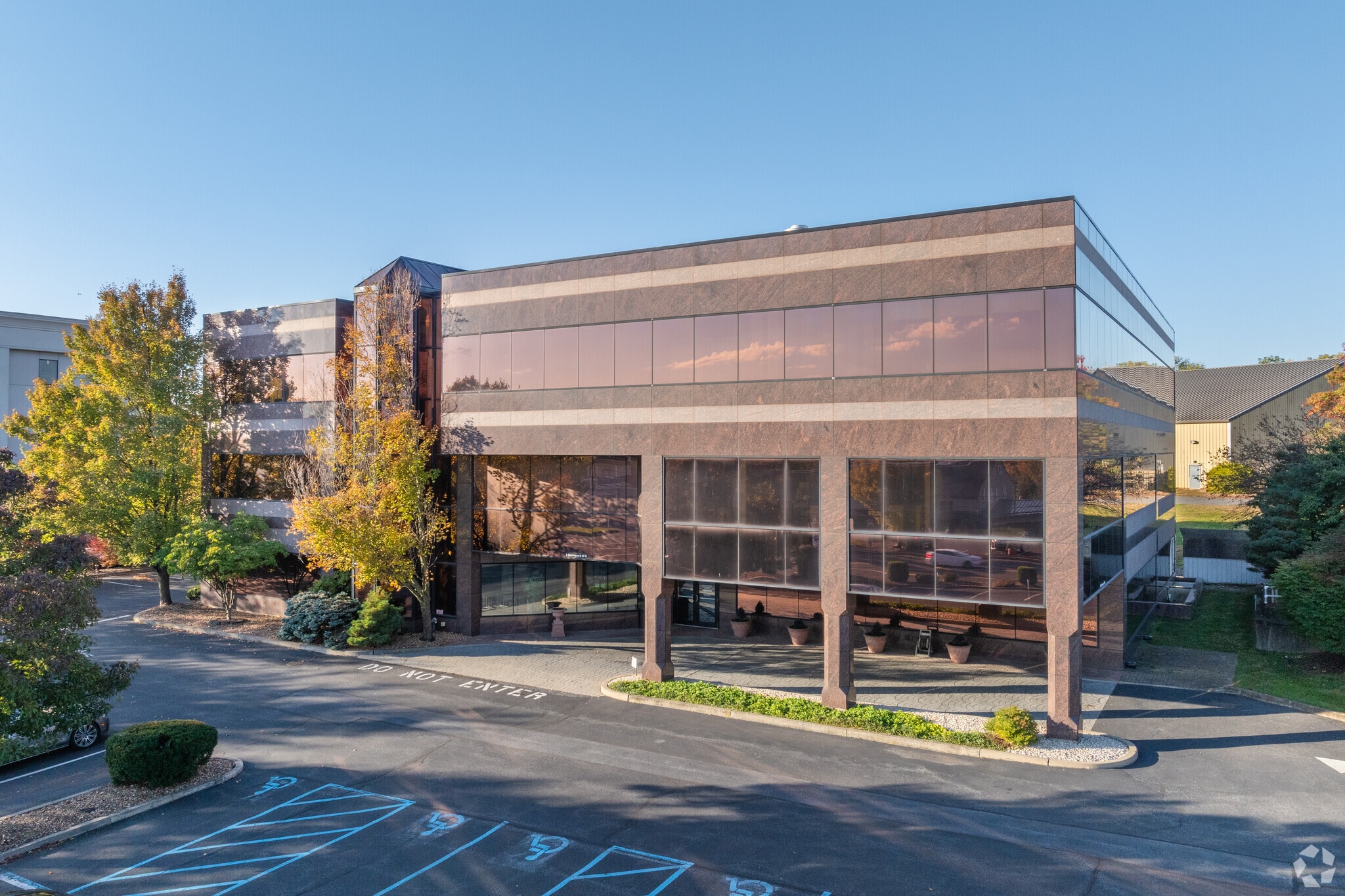 3729 Easton Nazareth Hwy, Easton, PA à louer Photo du bâtiment- Image 1 de 15